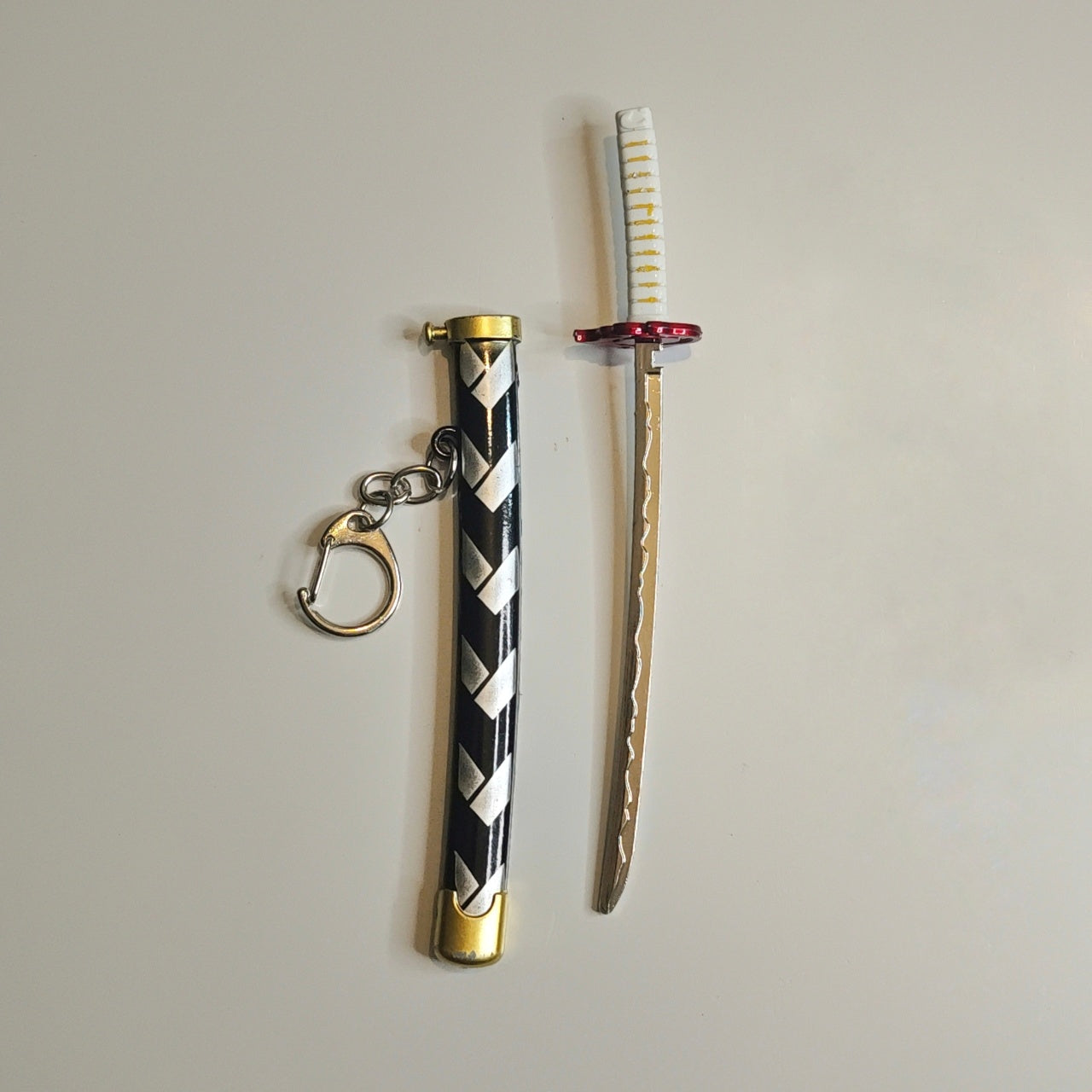 One Piece - Sword/Katana Metal KeyChain